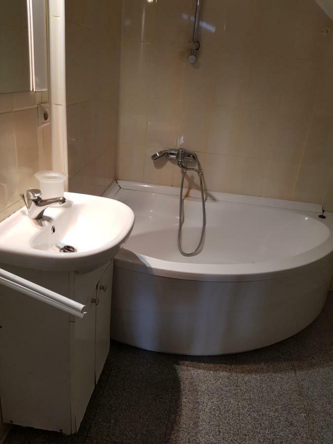Penthouse Apartament 2 Floors, 2 Bedroom , 2 Bath, 120 Sqm , Inside Yard Parking คลูจ-นาโปกา ภายนอก รูปภาพ